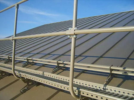 Кровельные ограждения для металлочерепицы, фальцевой кровли, профнастила, композитной черепицы и мягкой кровли | Borge